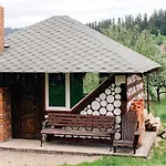 з неймовірними краєвидами, карпатський чан Dream, чан джакузі Gæstehus Slavske