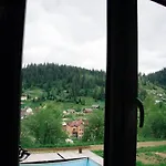 Gæstehus з неймовірними краєвидами, карпатський чан Dream, чан джакузі