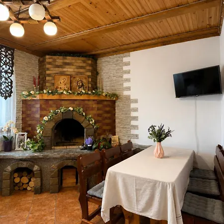 з неймовірними краєвидами, карпатський чан Dream, чан джакузі Guest house Slavske