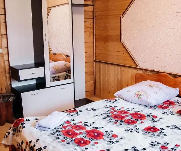 Konukevi з неймовірними краєвидами, карпатський чан Dream, чан джакузі