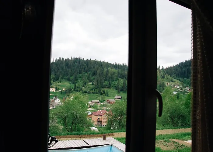 Konukevi з неймовірними краєвидами, карпатський чан Dream, чан джакузі